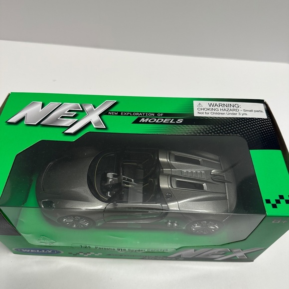 Welly 1:24 Porsche 918 Spyder/Concept Diecast Metal Model Racing Car Toys Hobby - Picture 2 of 2